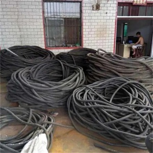 上海金山電纜線回收（起帆）185平方電纜回收