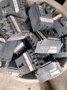 常州二手高壓電器回收 常州斷路器回收