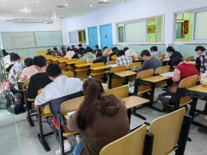 江蘇瀚宣博大專轉本蘇州校區下一個本科生就是你